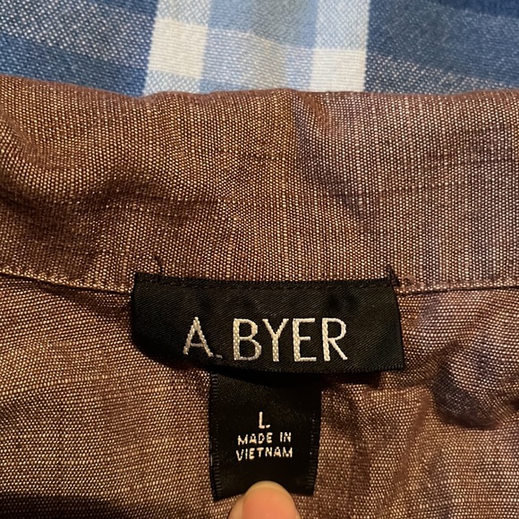 A. Byer Sleeveless Button Up Blouse - Picture 6 of 10